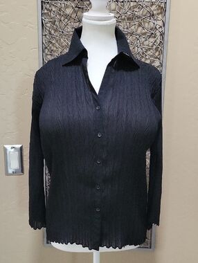 E.K. Designs Crinkle Herringbone Black Textured Button-Up Shirt